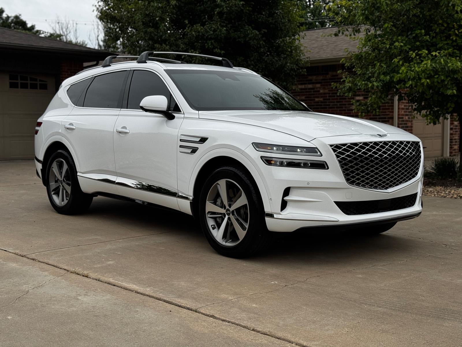 White Genesis GV80, three-quarter