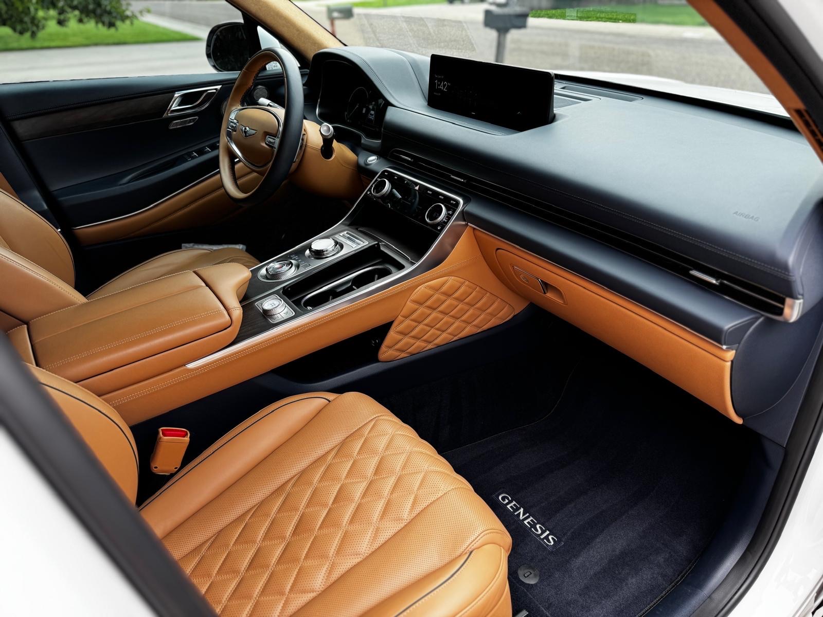 Genesis GV80 interior, passenger side detailed